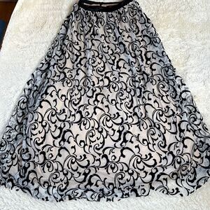 Blondie Nites Womens Flocked Mesh Velvet Midi Skirt Black Nude Size 9 NWT